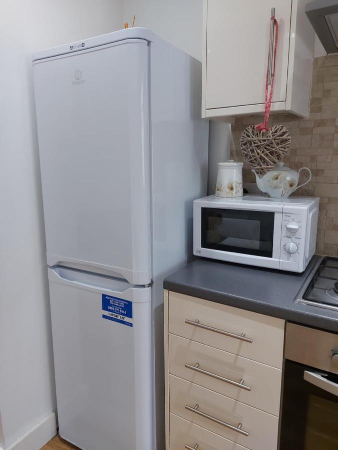 Lux Apartment In Gatwick 크롤리 외부 사진
