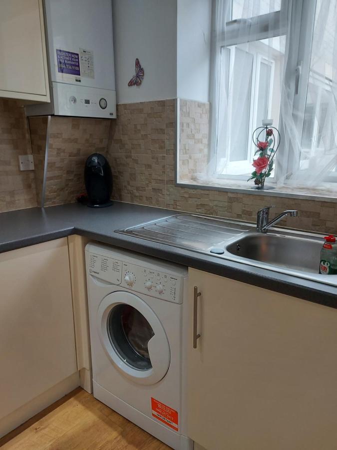 Lux Apartment In Gatwick 크롤리 외부 사진